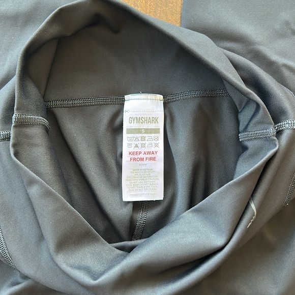 Gymshark Elevate Black Leggings - Picture 5 of 5